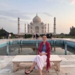 From Delhi: Taj Mahal & Agra Overnight Tour by Car